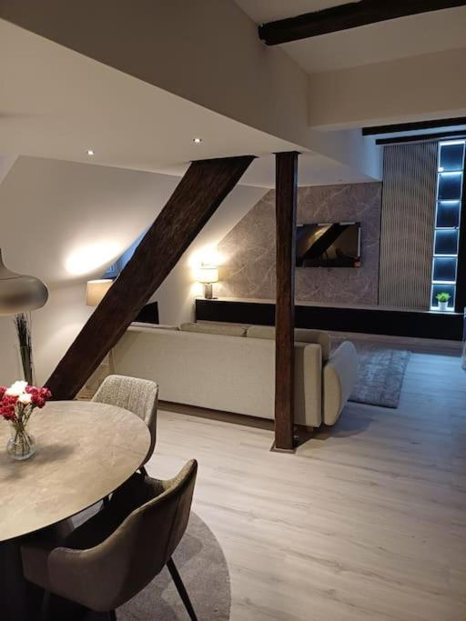Apartman Ena Radiceva Zagreb Exterior foto